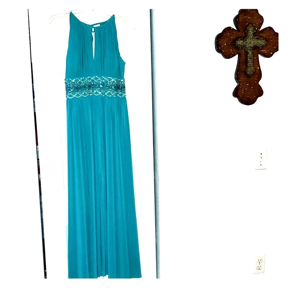 R&M Richard's Gown
